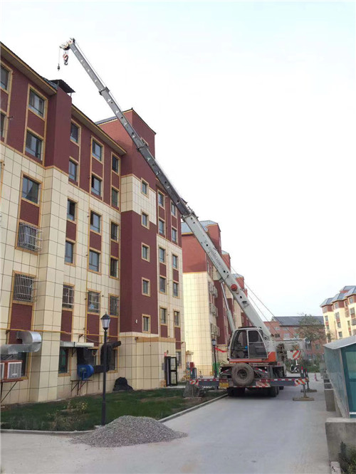 肥城市跨街广告牌的高空安装注意事项