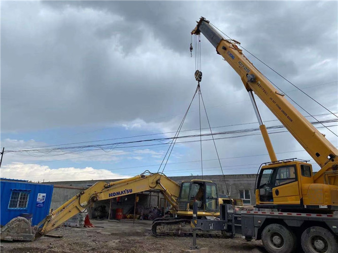 肥城市25吨吊车的工作半径是多少？